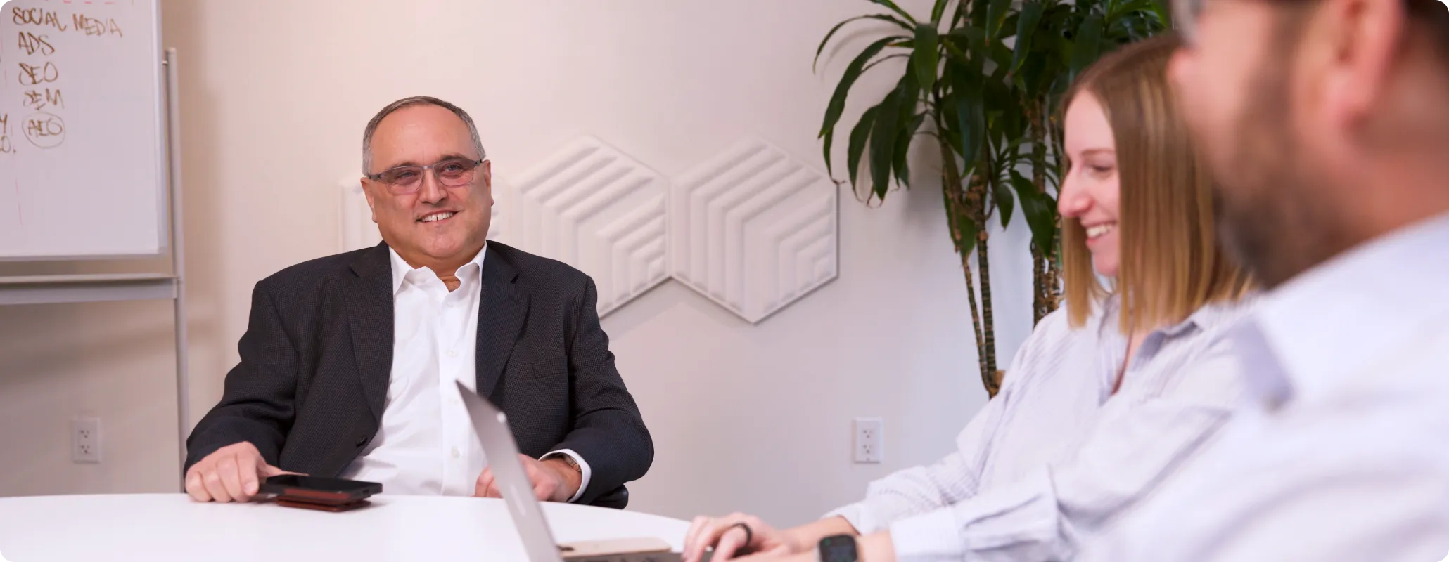 Nuvolum service business strategy hero